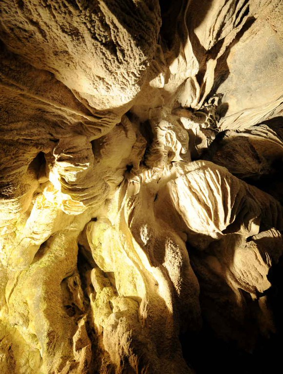 7382 particolare grotte pertosa.jpg