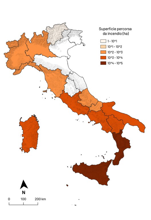 Figura 1: Distribuzione della superficie percorsa da incendio nell’anno 2023 per le regioni italiane. Fonte EFFIS effis_tot.jpg