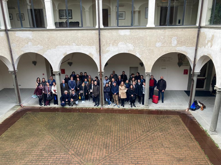 foto di gruppo.jpg foto di gruppo.jpg