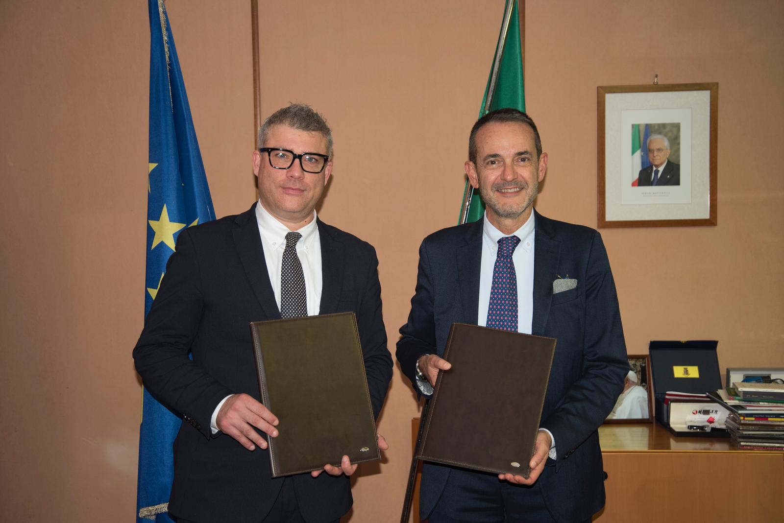 WhatsApp Image 2025-12-02 at 19.40.42.jpeg