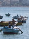 Pescatori artigianali nelle coste del Mediterraneo orientale (Alessandria, Egitto)