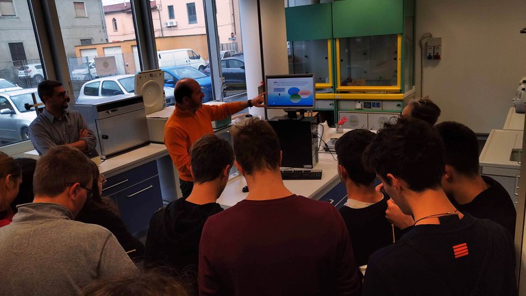 dr. Pellegrini illustra sezione Livorno (2)