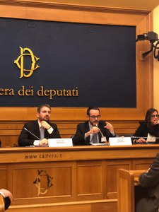 Conferenza stampa: il sottosegretario all’ambiente Salvatore Micillo, insieme al presidente ISPRA e SNPA Stefano Laporta, hanno lanciato la campagna #iosonomare