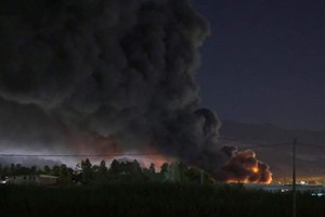 Incendio a Battipaglia (Salerno), l’intervento dell’Arpa Campania