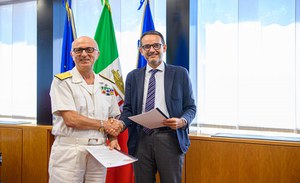 Firmato Protocollo d'intesa tra ISPRA e Comando Generale della Guardia Costiera per il monitoraggio e il controllo dell'ambiente marino costiero