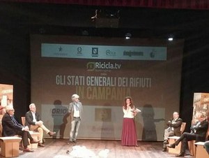 Bratti agli Stati generali dei rifiuti in Campania, il video su Ricicla Tv